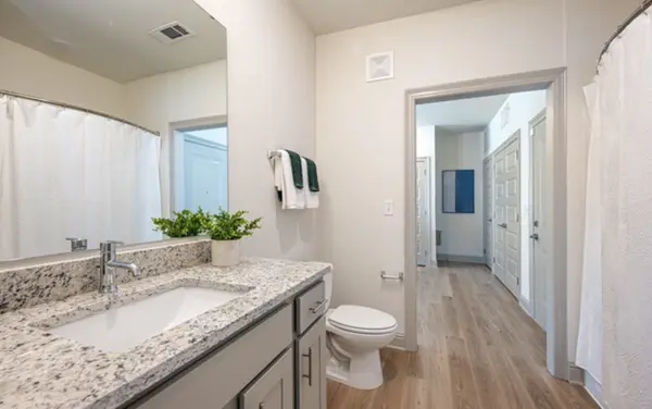 Bluebonnet Blvd, Baton Rouge, LA 70810-2816