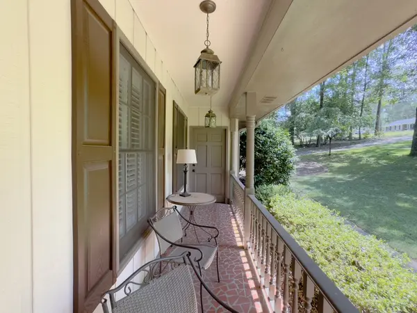 2052 Rainbow Dr SW, Snellville, GA 30039-2847
