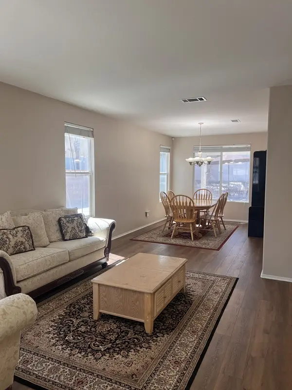 33677 Nandina Ln, Murrieta, CA 92563-3403
