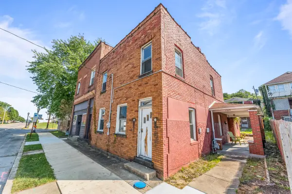 1205 Lawrence Ave, Ellwood City, PA 16117-1855