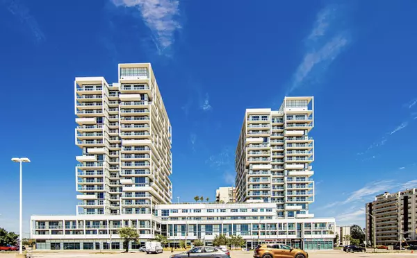 Oakville, ON L6K 0H9,55 Speers Rd #410