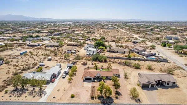19821 W Medlock Dr, Litchfield Park, AZ 85340-9472