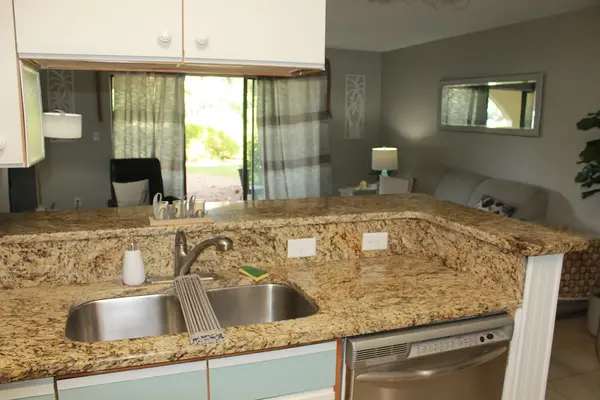 305 Southlake Ct #305, Niceville, FL 32578