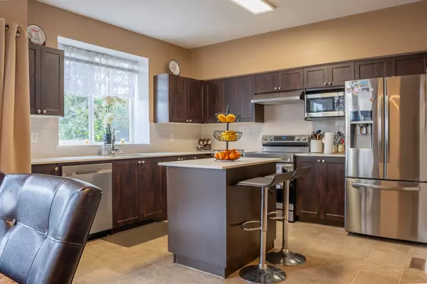 Surrey, BC V3S 9B8,6682 184 St