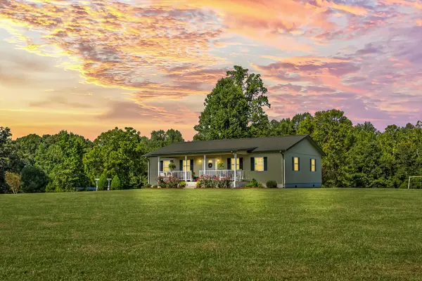 577 Jericho Rd, Harmony, NC 28634-9488