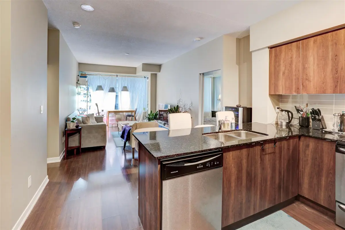55 E Liberty St #1205, Toronto, ON M6K 3P9
