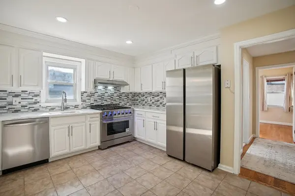977 Braun Ter, Union, NJ 07083-6433