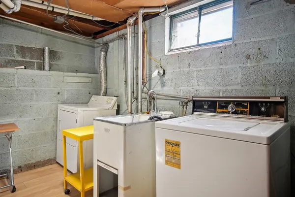 977 Braun Ter, Union, NJ 07083-6433