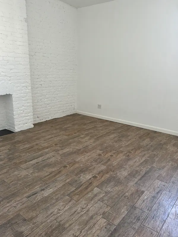 103 Water St, Staten Island, NY 10304-2760