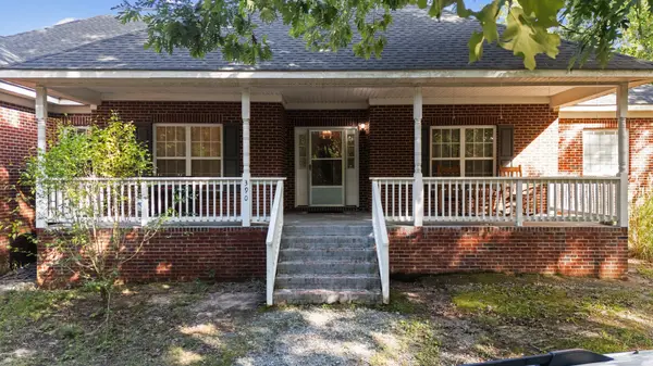 390 Winding Creek Dr, Carthage, NC 28327-8734