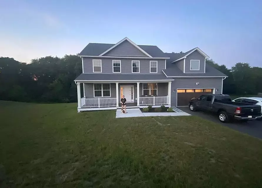 Poughkeepsie, NY 12603-6837,112 Stratford Dr