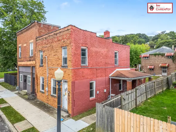 1205 Lawrence Ave, Ellwood City, PA 16117-1855