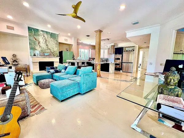 6060 Manasota Key Rd, Englewood, FL 34223-9252
