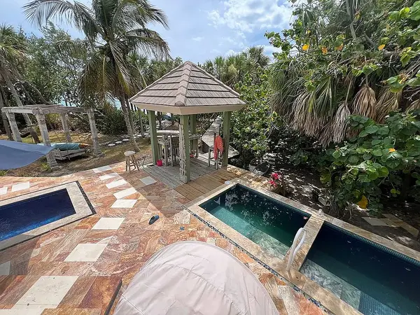 6060 Manasota Key Rd, Englewood, FL 34223-9252