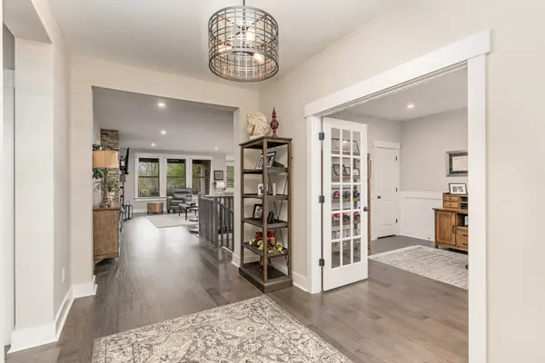 6582 Trailwoods Dr, Loveland, OH 45140-8308