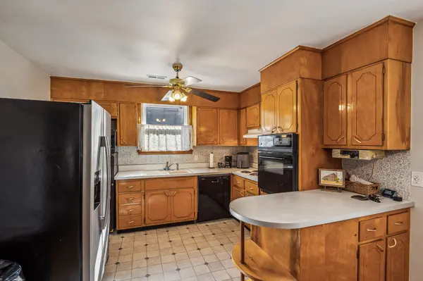 2312 Brittany Dr, Nashville, TN 37206-1514