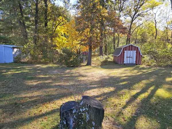 601 W Pine Rd, Muscoda, WI 53573-9225