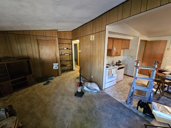 601 W Pine Rd, Muscoda, WI 53573-9225