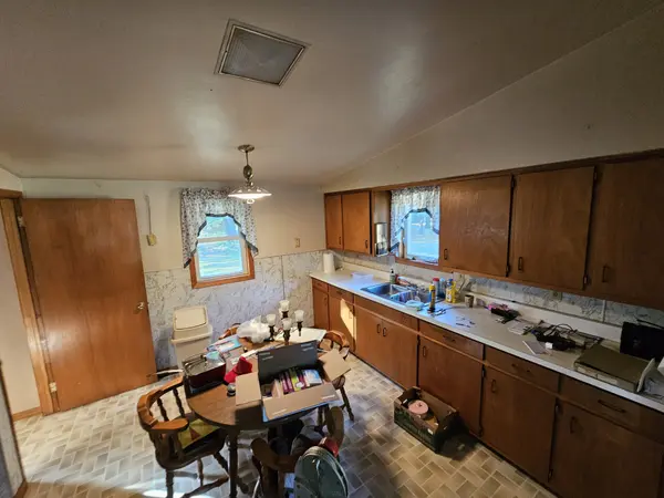 601 W Pine Rd, Muscoda, WI 53573-9225