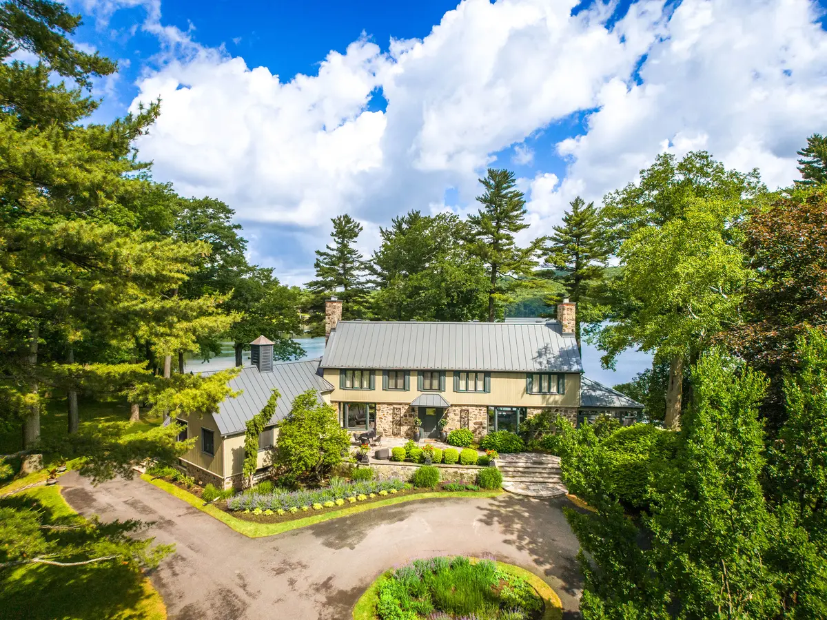 20 Chemin du Lac Seigneurial, Saint-bruno-de-montarville, J3V 2B5, CA