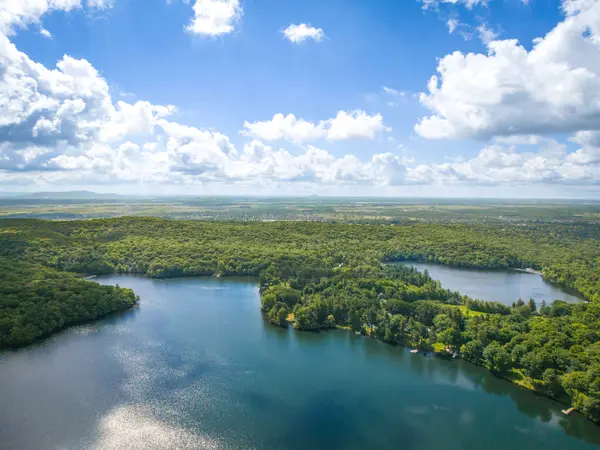 20 Chemin du Lac Seigneurial, Saint-bruno-de-montarville, J3V 2B5, CA