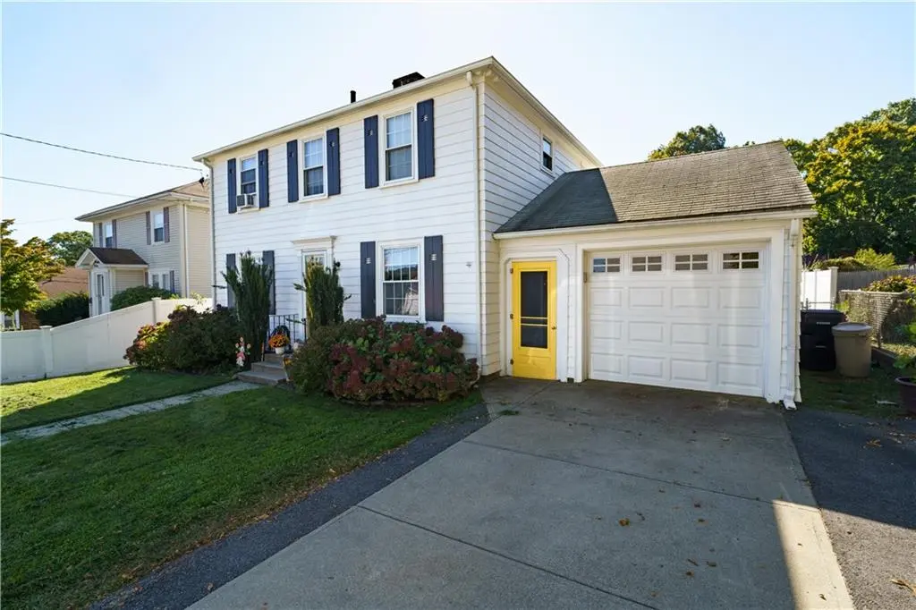 41 Burton Ave, East Providence, RI 02915-4205