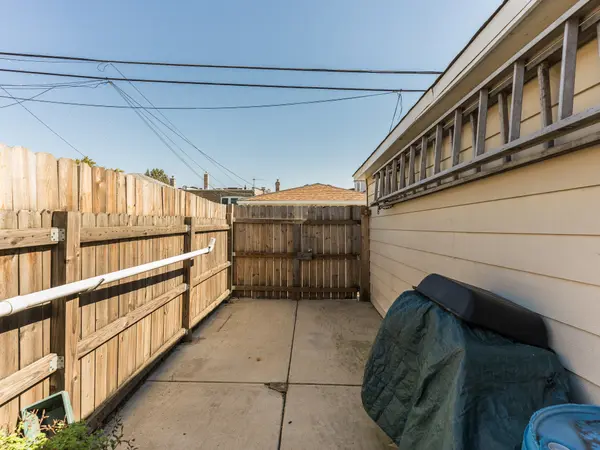 1815 S Central Ave, Cicero, IL 60804-1845
