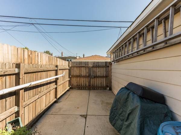 1815 S Central Ave, Cicero, IL 60804-1845