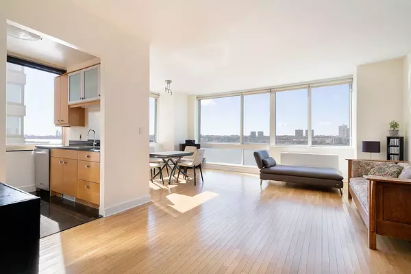 120 Riverside Boulevard #10S, New York, NY 10069