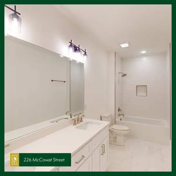 226 McCowat St, Jackson, TN 38301-5272