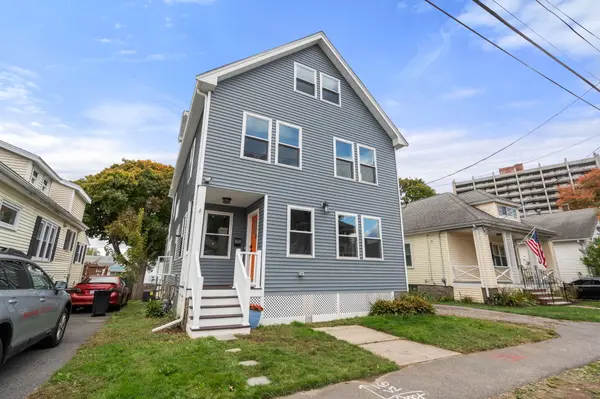 25 Hanna St, Quincy, MA 02169-5814