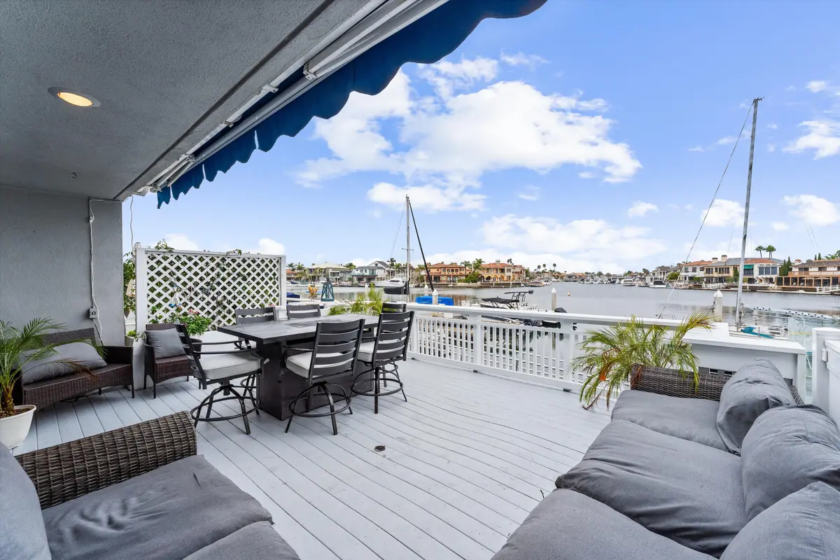 4053 Aladdin Dr, Huntington Beach, CA 92649-4224