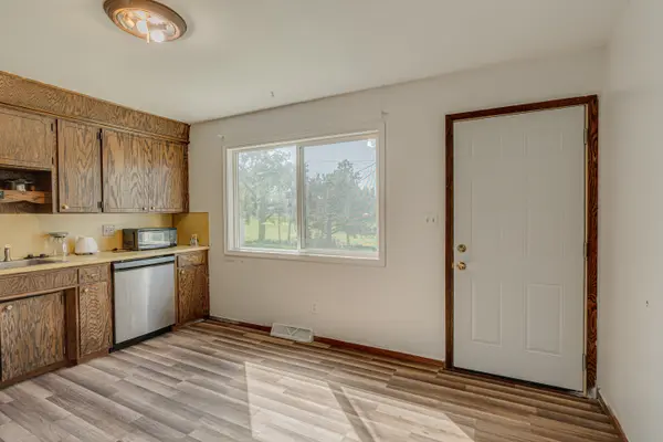 105 W Interstate Ave, Bismarck, ND 58503-1451