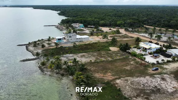 Corozal District,,Cerros Sands