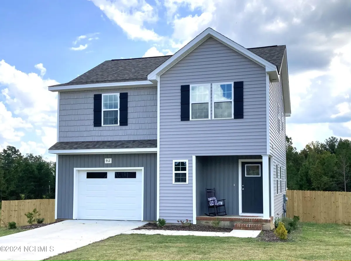 912 Allstar Ave, Cameron, NC 28326-0138