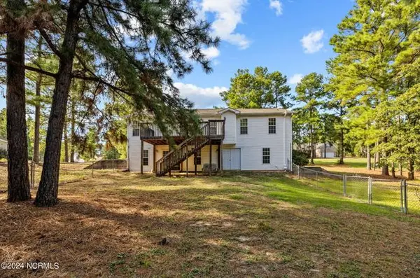 107 Lewis Ln, Pinebluff, NC 28373-8339