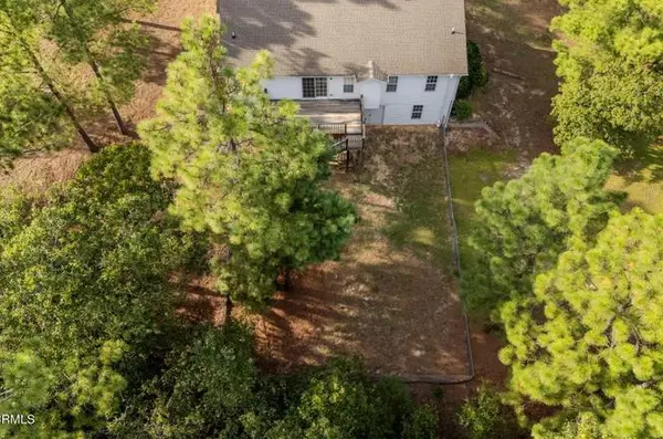 107 Lewis Ln, Pinebluff, NC 28373-8339