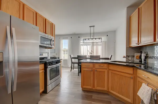 1118 Heron Cir, Joliet, IL 60431-8855