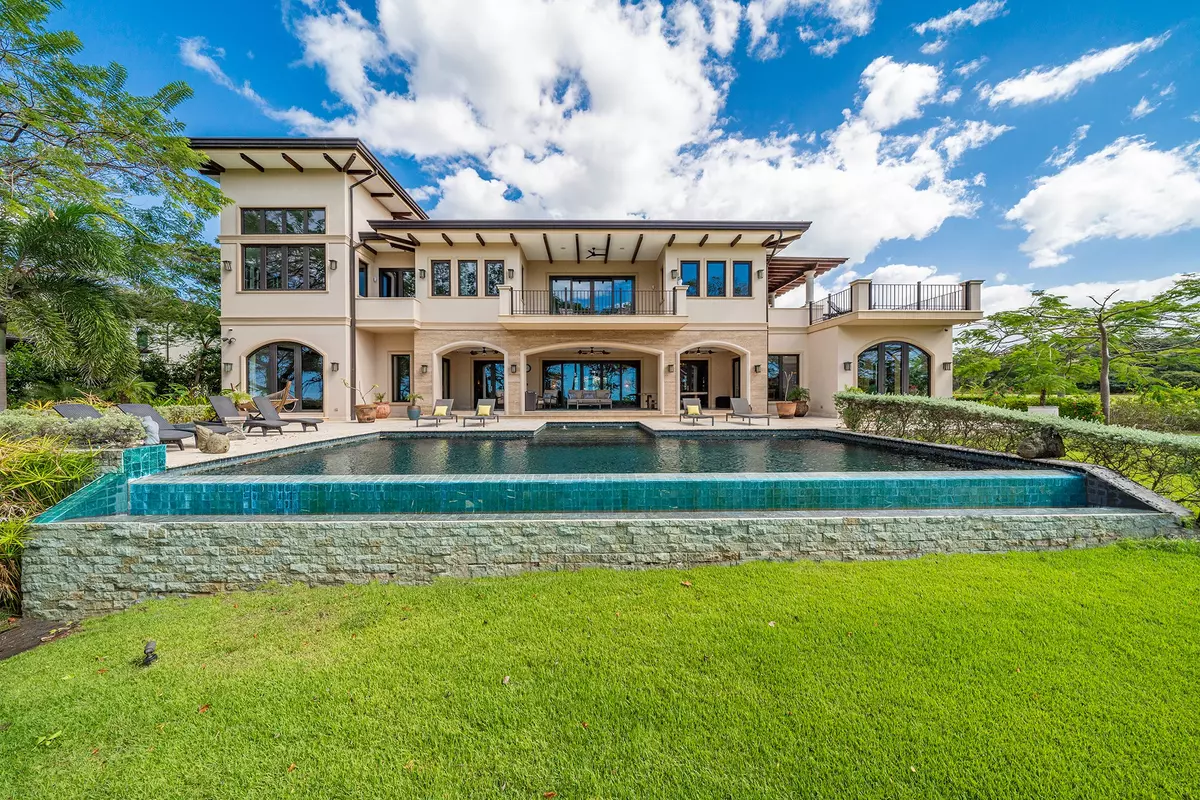 Santa Cruz, Costa rica,Hacienda Pinilla