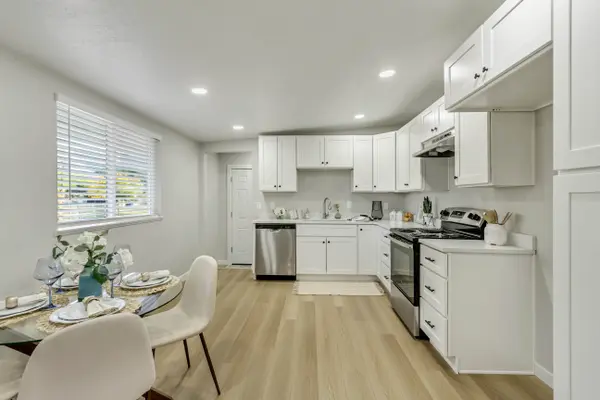 687 E 850 N, Ogden, UT 84404-3755