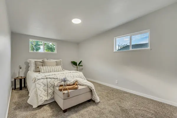 687 E 850 N, Ogden, UT 84404-3755