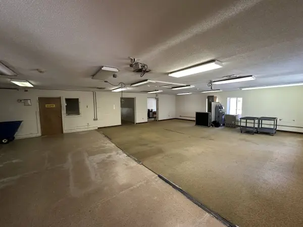 193 Long Ridge Rd, Danbury, CT 06810-8463