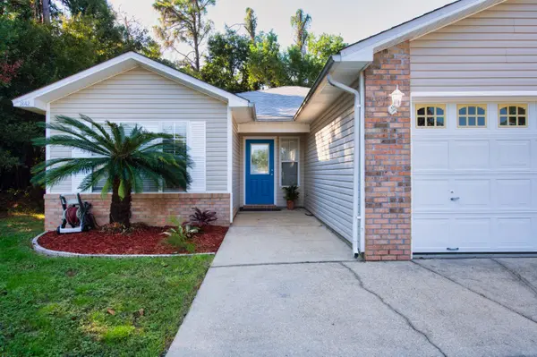 1842 Brick Cir, Fort Walton Beach, FL 32547-4947
