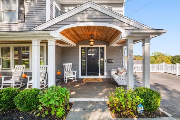 Hingham, MA 02043-2105,43 Harborview Dr