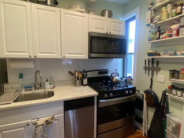 17 Seaverns Ave #3F, Jamaica Plain, MA 02130-2874