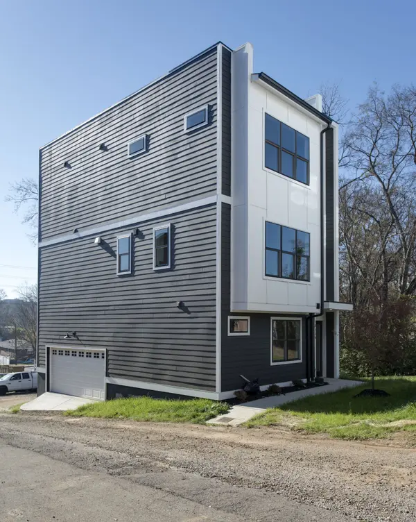 1813 Hermosa St #A, Nashville, TN 37208-3328