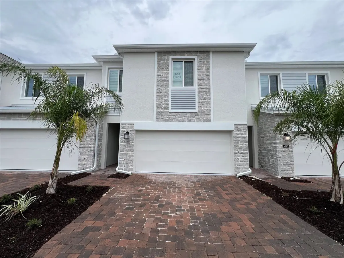 8974 Swing Ln, Davenport, FL 33896-8049