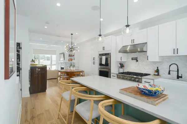 236 Fountain St, Philadelphia, PA 19128-4508