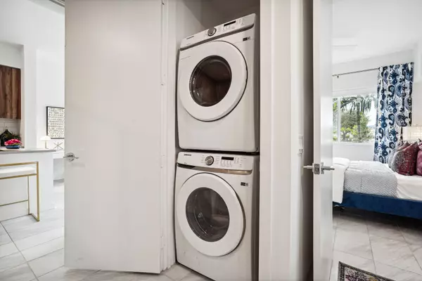 Delray Beach, FL 33445-4632,2095 W Atlantic Ave #s2