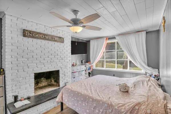 360 Morris St, Woodbury, NJ 08096-2631